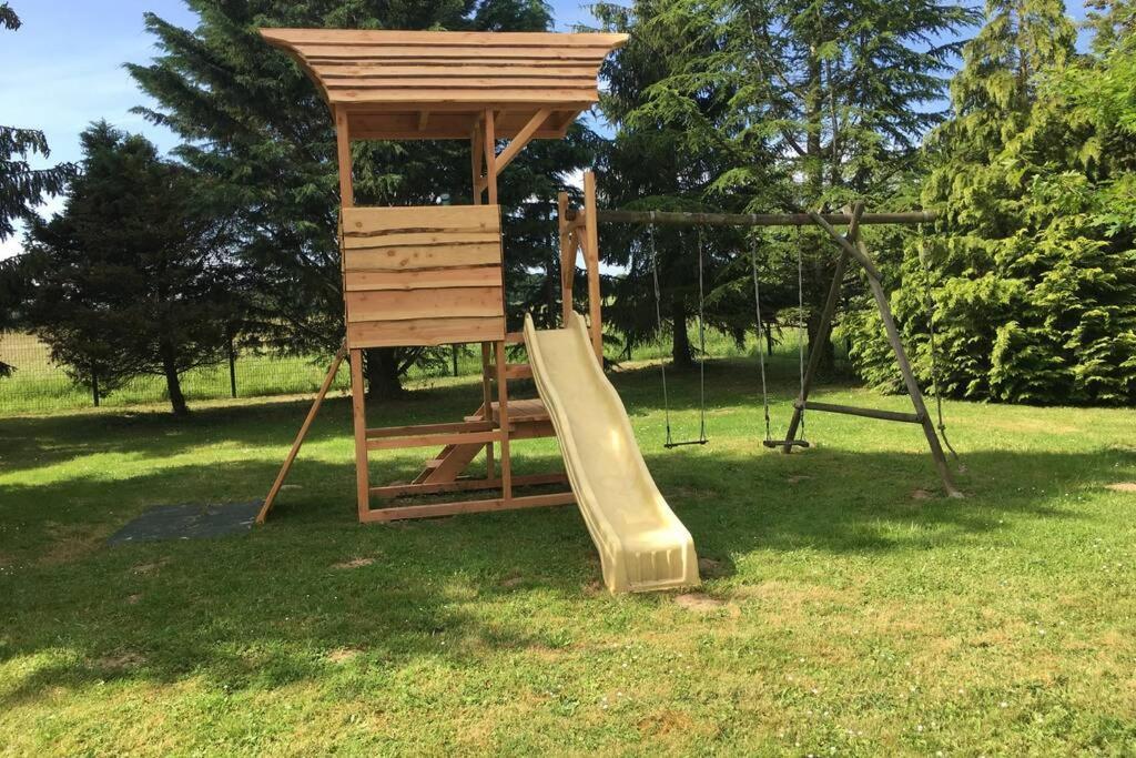 Gîte Peteloup pleine nature pour 12 + piscine La Celle-Saint-Cyr Extérieur photo